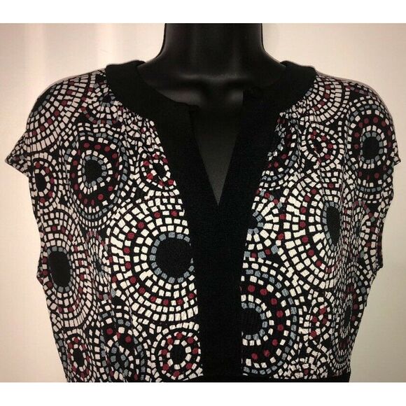 Tahari Arthur S. Levine Dress GEO Fit & Flare Sz 4 - Picture 4 of 8
